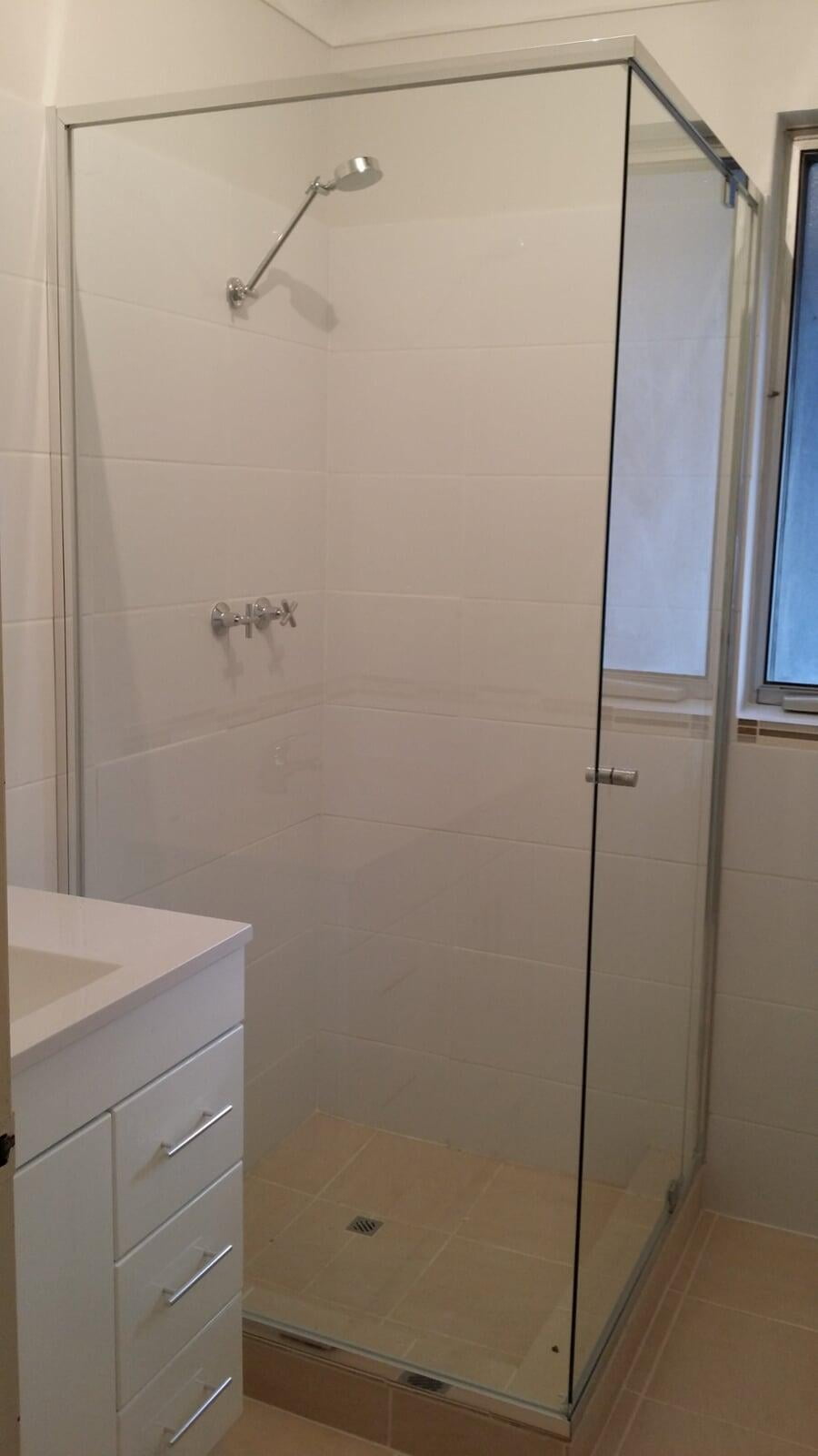 SemiFrameless Shower Screens Glass100